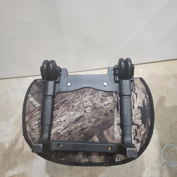 Uline Mossy Oak Rolling Wheeled Cooler Bag- Camo - Picture 6 of 9
